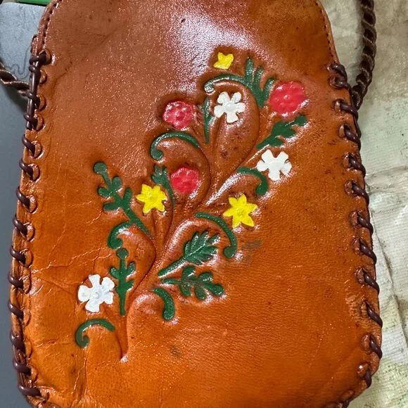 Vigan City Philippines Leather Small Purse Hand Bag 4.5" x 7" x 1.5" - Picture 2 of 4